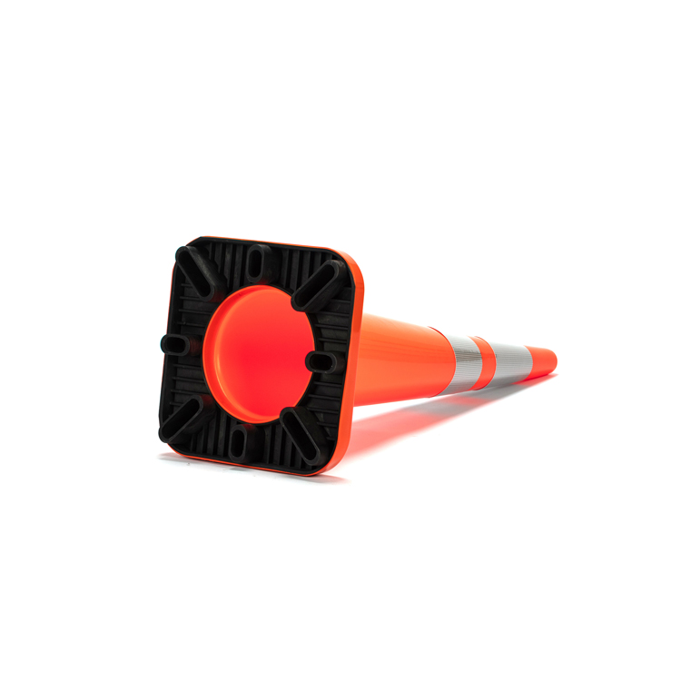RC900D-4 CONO DE TRÁFICO DE PVC NARANJA FLUIDO SÓLIDO DE 36'