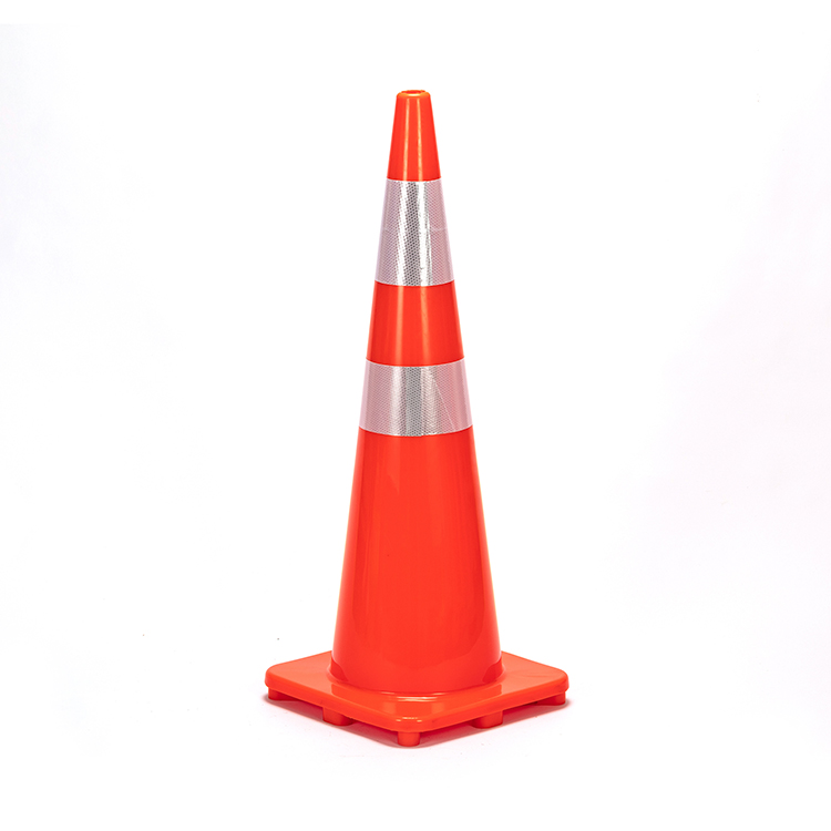 RC900A-1 CONO DE TRÁFICO DE PVC NARANJA SÓLIDO PARA TRABAJO PESADO